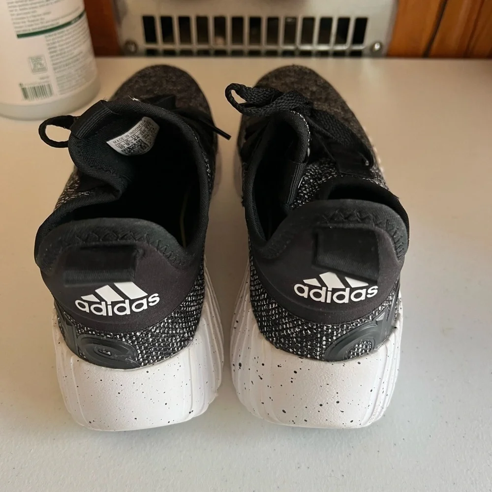 Adidas black Kaptir 3.0 cloth Sneakers